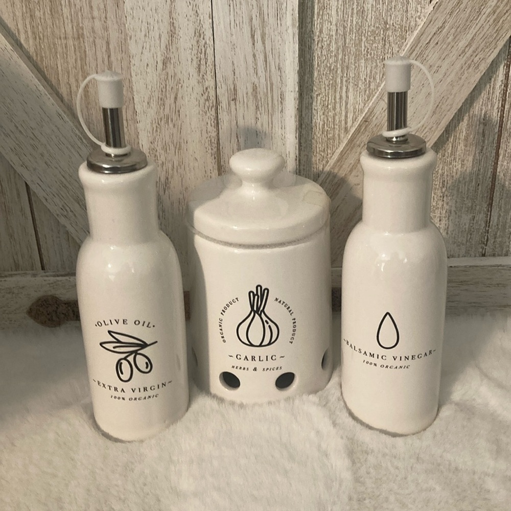 Target BP Ceramic Garlic Keeper and Ceramic Oil & Vinegar